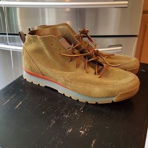 chukka boots north face